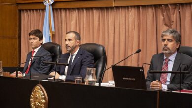 Photo of Vuelven a rechazar la inmediata detención de Cristina Kirchner y ordenan inspeccionar su departamento para una eventual prisión domiciliaria