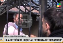 Photo of Caso Maradona: Leopoldo Luque le quitó el micrófono a un cronista en la puerta de su casa