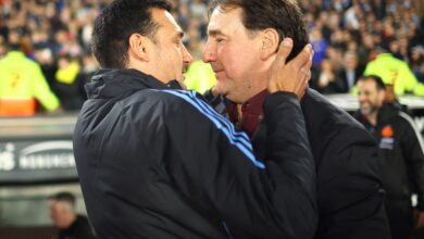 Photo of Post empate con Argentina, Lorenzo apuntó contra el arbitraje y los hinchas colombianos: “Se inquietan y no alientan”