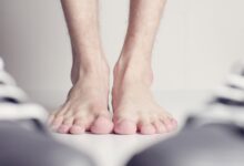 Photo of Cinco trucos caseros que pueden ayudar a combatir el mal olor de los pies