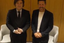 Photo of El encuentro de Simeone con Javier Milei en Madrid y el recuerdo de un partido de inferiores