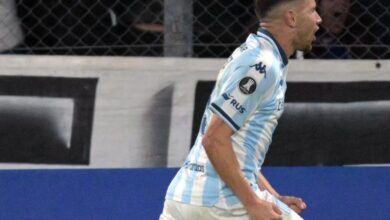 Photo of El cartel que Racing le colgó a Maravilla Martínez, su jugador estrella e irremplazable