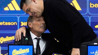 Photo of Riquelme a Russo: “Tengo mucha felicidad porque presentamos al último DT que nos regaló la Copa”