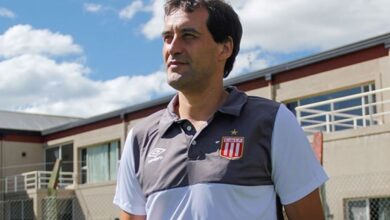 Photo of Alayes, firme: “Doy por descontado que Domínguez sigue siendo el DT”
