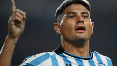 Photo of River, expectante: Salas se entrena en Racing antes de ejecutar la cláusula y ¿viaja a San Luis?
