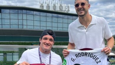 Photo of El campeón del mundo que pasó a saludar a Gusti Fernández antes del partido clave por los cuartos de final en Wimbledon