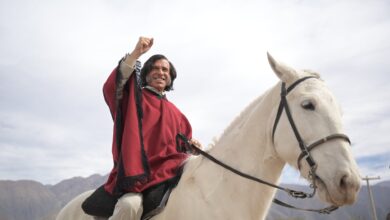 Photo of La intimidad del rodaje de la serie sobre Menem en La Rioja, la cuna desde la que construyó su poder