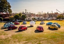 Photo of Jugaron al fútbol, pero con autos: la llamativa idea de los fanáticos de un clásico modelo argentino