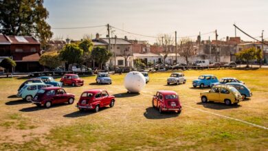 Photo of Jugaron al fútbol, pero con autos: la llamativa idea de los fanáticos de un clásico modelo argentino