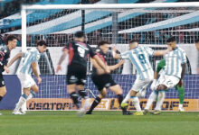 Photo of Increíble, pero penal: Maravilla la metió, pero antes hizo foul y Racing perdió en el descuento