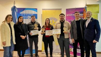 Photo of El municipio acompañó a emprendedores de la ciudad galardonados durante el premio “Joven Empresario 2025”