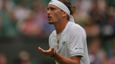 Photo of La cruda confesión de Alexander Zverev tras su eliminación en Wimbledon: “Sufro mentalmente, no sé cómo salir de esto”