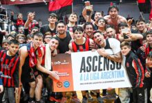 Photo of Central Entrerriano hizo historia en casa y ascendió a la Liga Argentina
