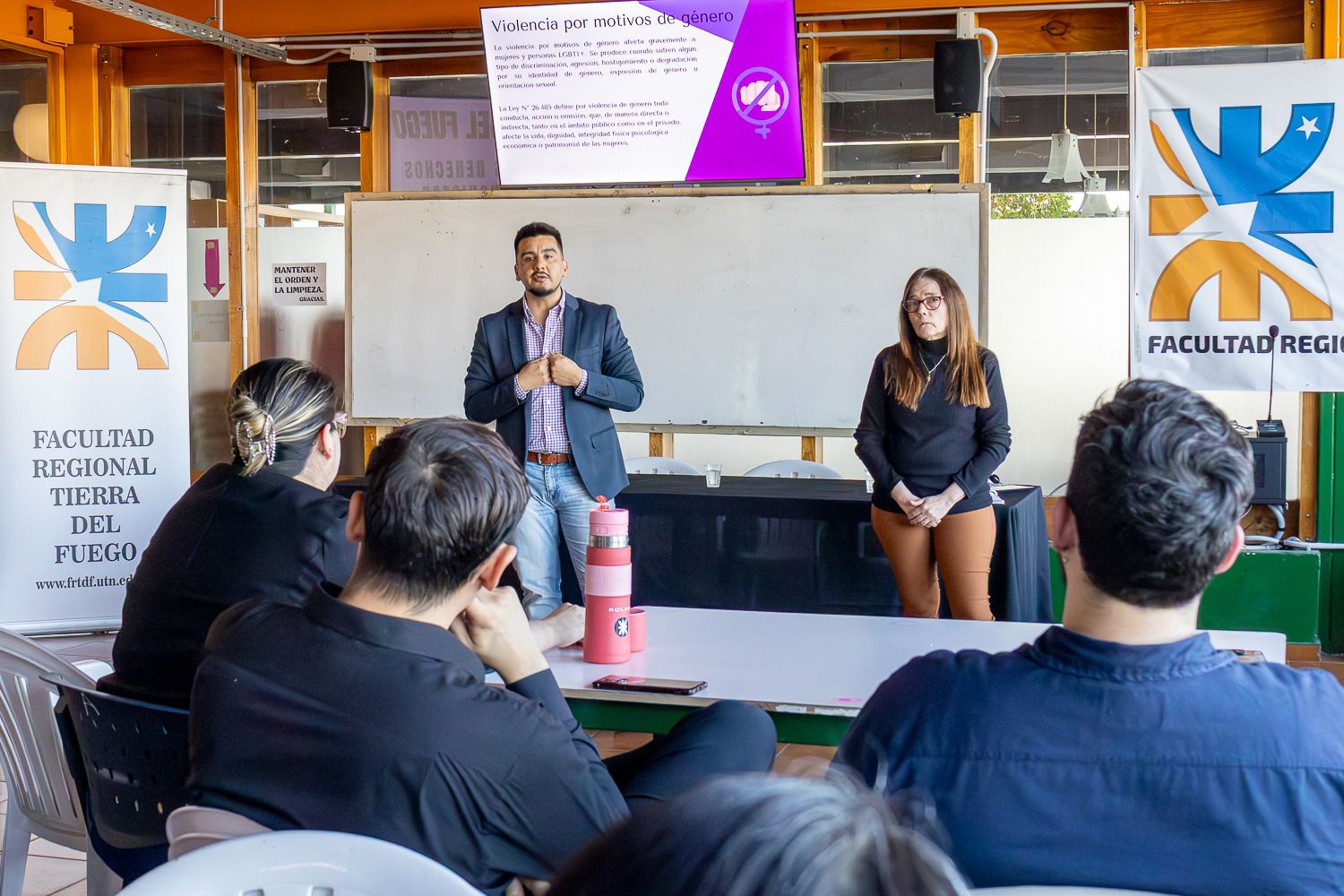 Photo of El Municipio llevó adelante una jornada de sensibilización en la UTN en materia de violencia laboral