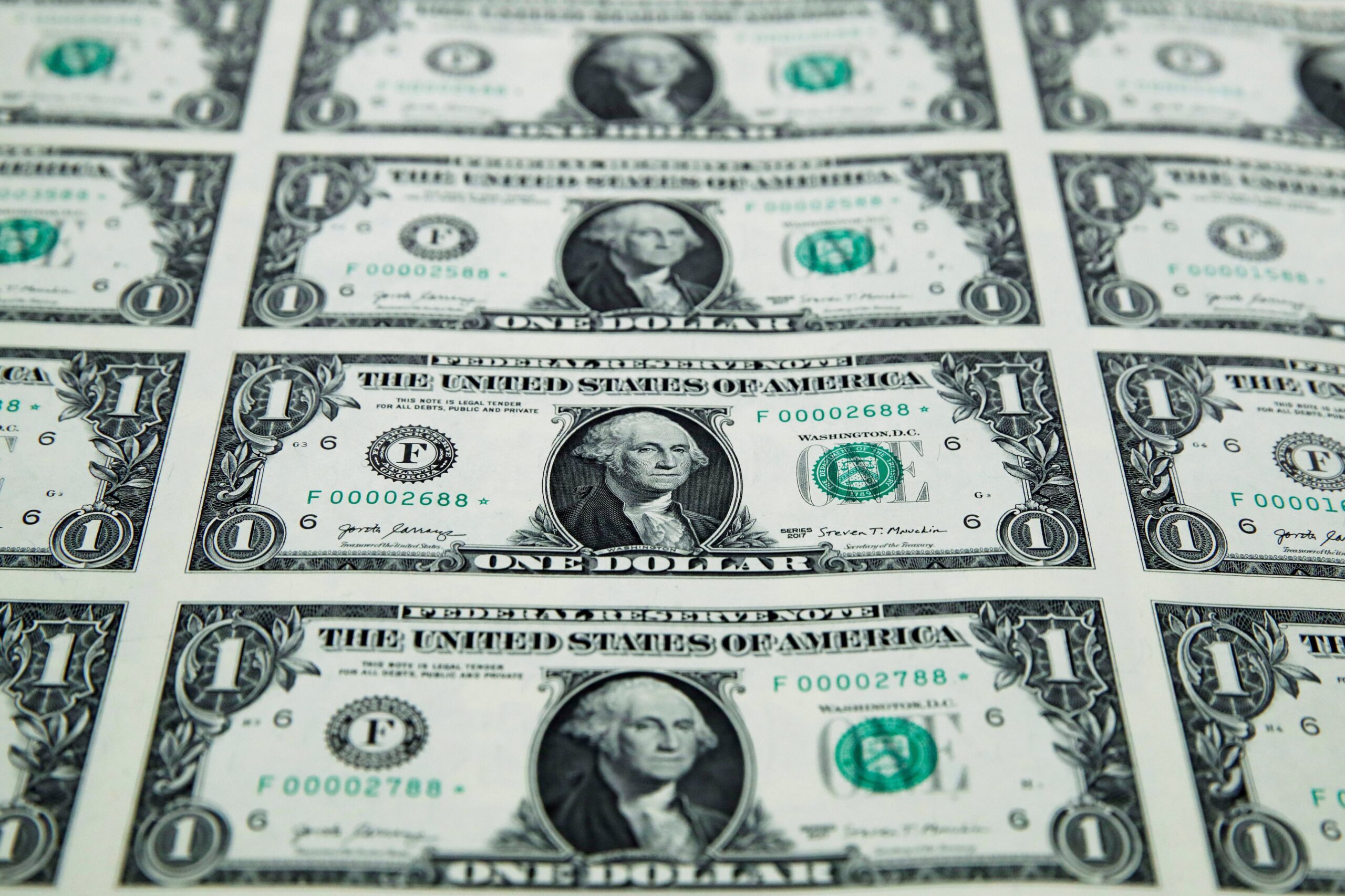 Photo of Dólar hoy, dólar blue hoy: a cuánto cotiza este lunes 4 de agosto