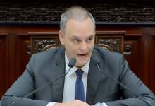 Photo of Una por una, las preguntas clave que respondió Manuel Adorni antes de su presentación en el Congreso